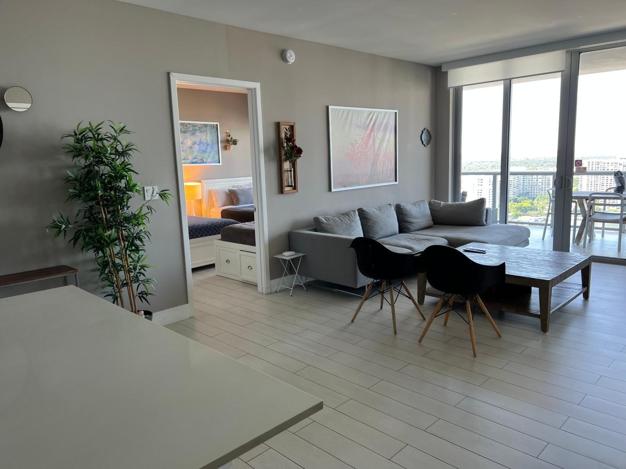 Mvr Apartments At Beachwalk Resort Hallandale Beach Εξωτερικό φωτογραφία