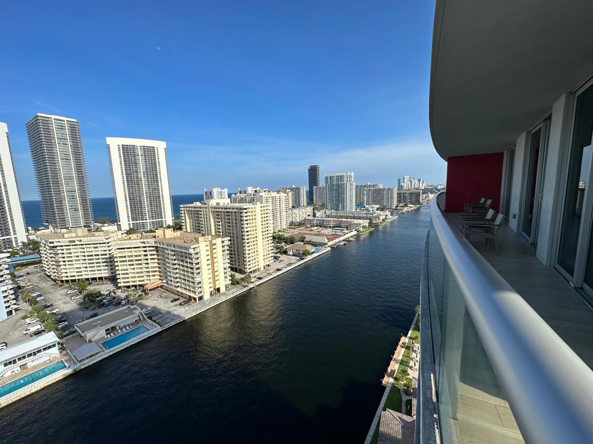 Mvr Apartments At Beachwalk Resort Hallandale Beach Εξωτερικό φωτογραφία
