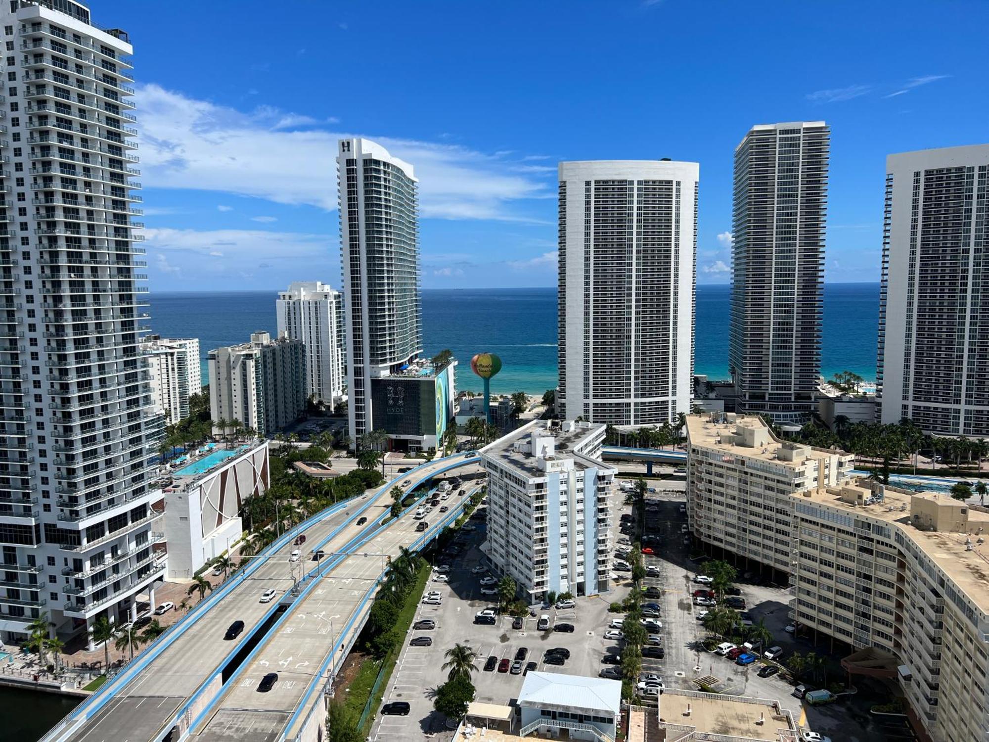 Mvr Apartments At Beachwalk Resort Hallandale Beach Εξωτερικό φωτογραφία