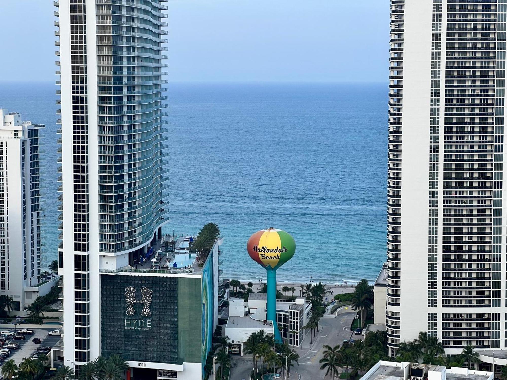 Mvr Apartments At Beachwalk Resort Hallandale Beach Εξωτερικό φωτογραφία
