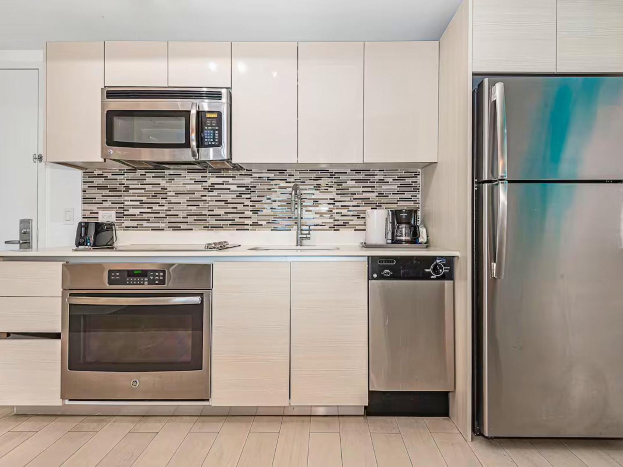 Mvr Apartments At Beachwalk Resort Hallandale Beach Εξωτερικό φωτογραφία
