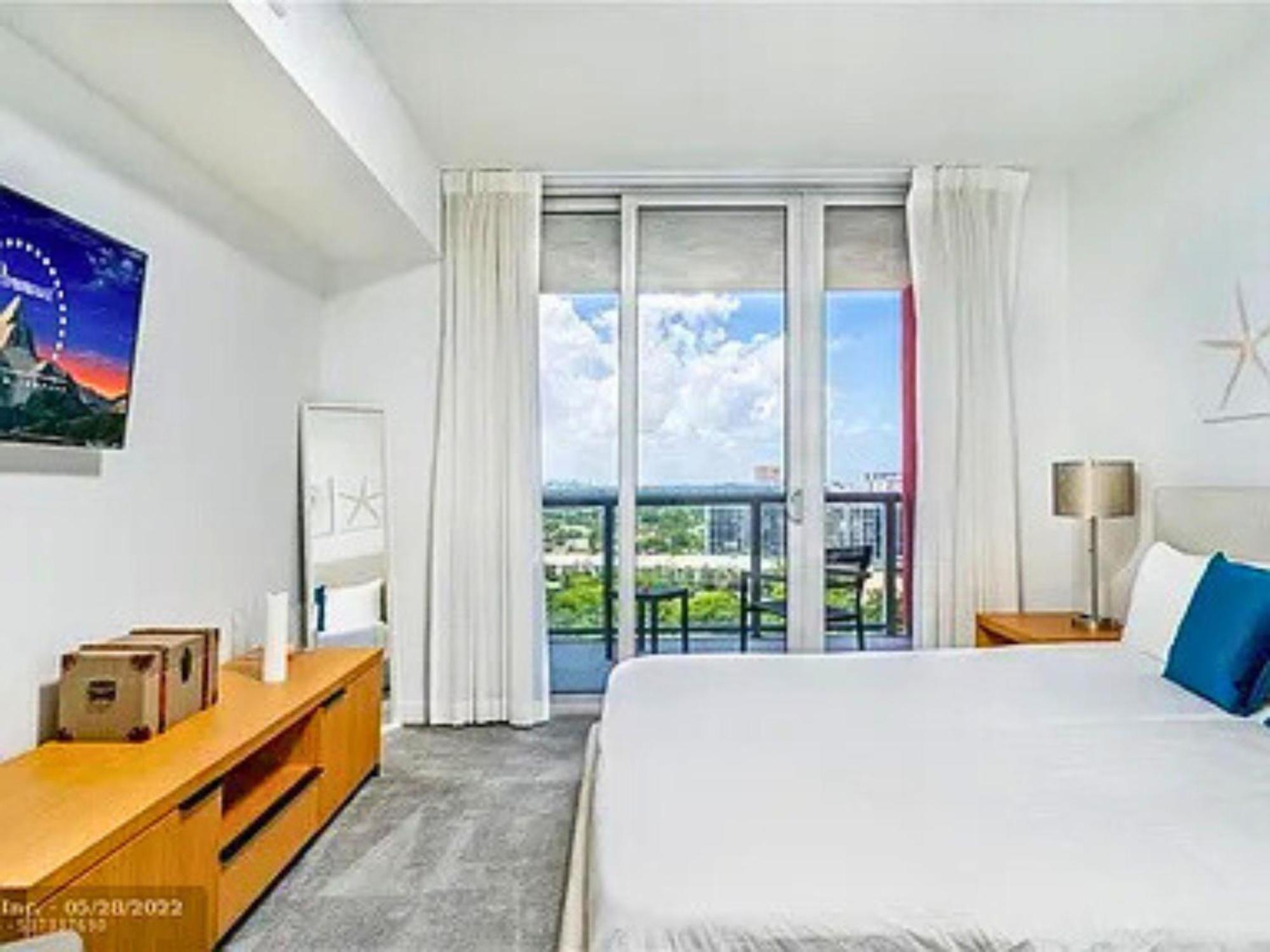 Mvr Apartments At Beachwalk Resort Hallandale Beach Εξωτερικό φωτογραφία