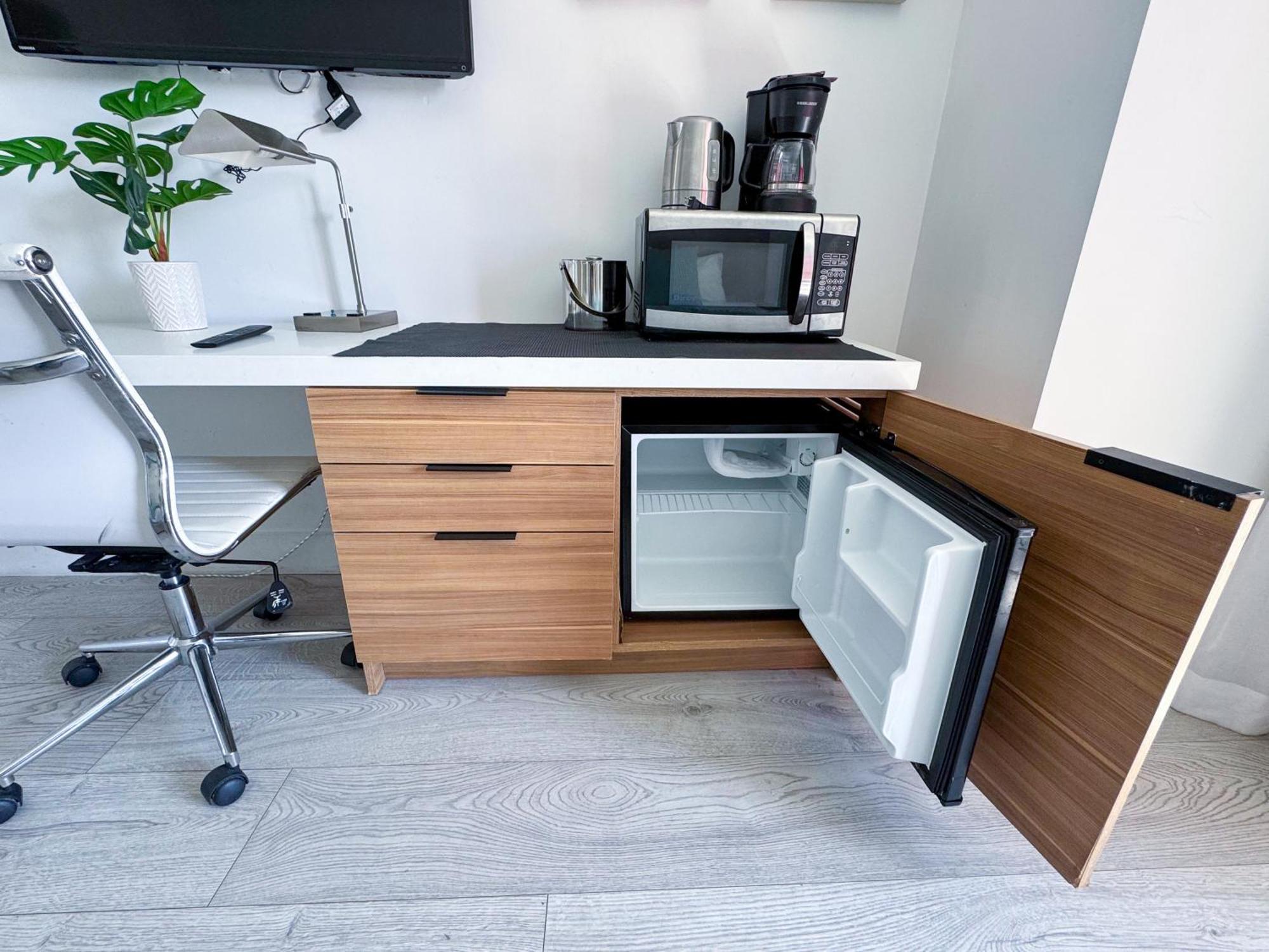 Mvr Apartments At Beachwalk Resort Hallandale Beach Εξωτερικό φωτογραφία